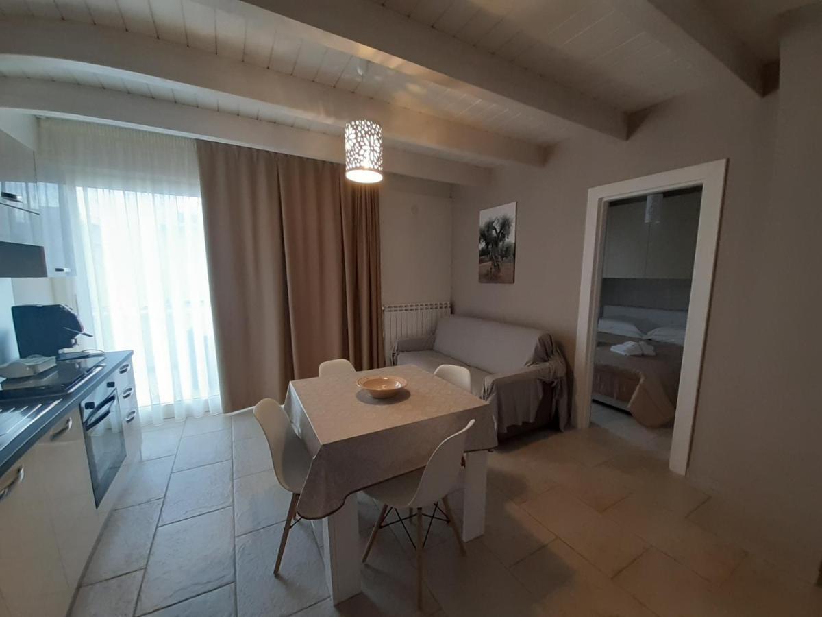 ポリニャーノ・ア・マーレ Dimora Girolamo Bed & Breakfast エクステリア 写真